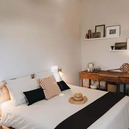 Chez Isa Et Bruno Bed & Breakfast Eymet